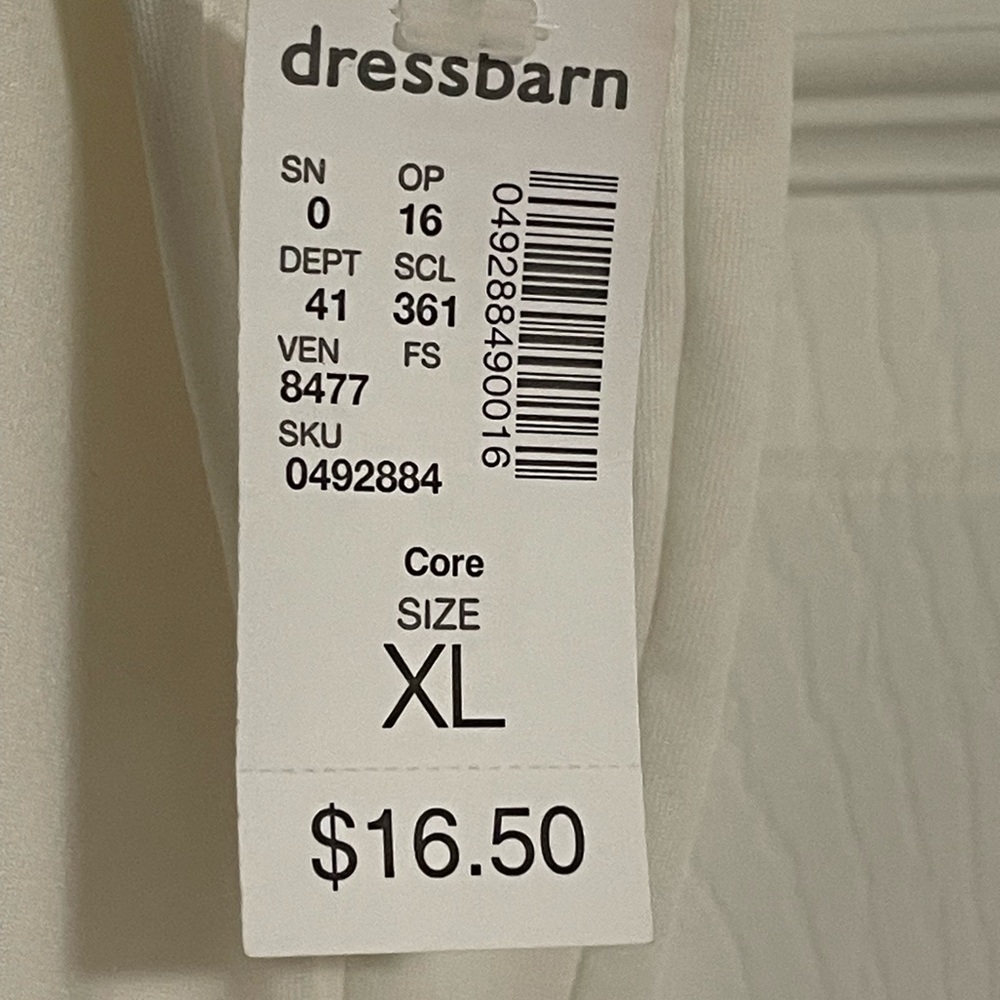 Dressbarn Cream Tank Top with Scoop Neckline - Picture 2 of 2